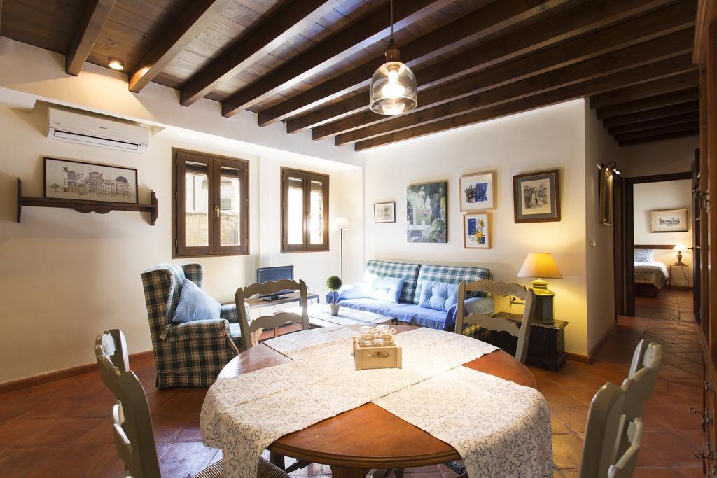 Puerta Elvira Centro Free Parking Appartement